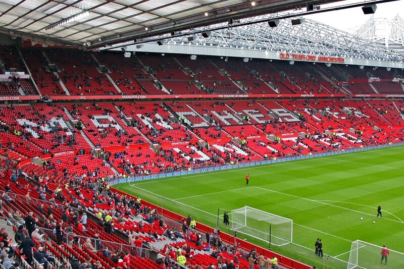 Các khán đài sân Old Trafford